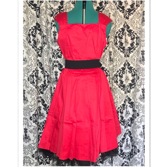 Pinup Dress - Picture 3 of 3